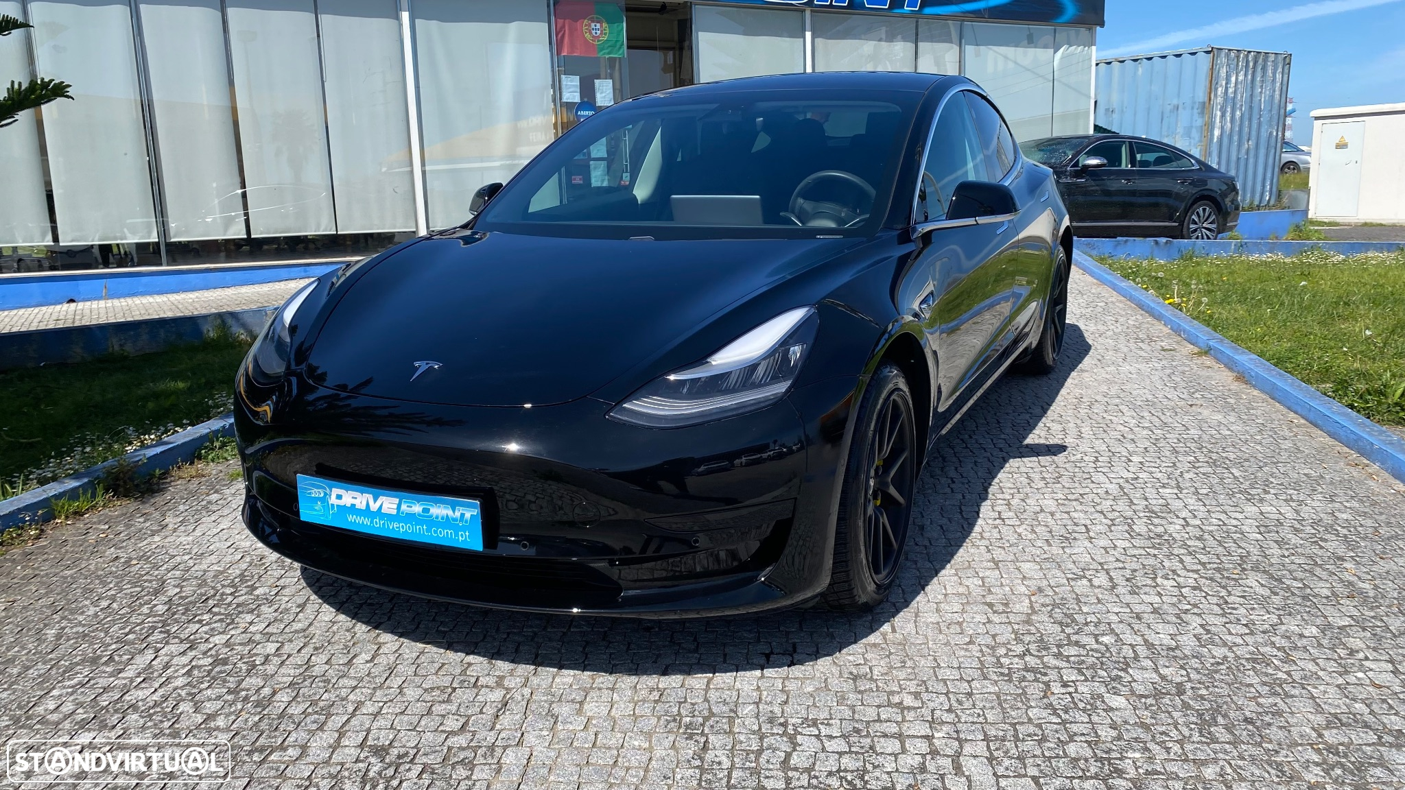 Tesla Model 3 Standard Range Plus RWD - 3