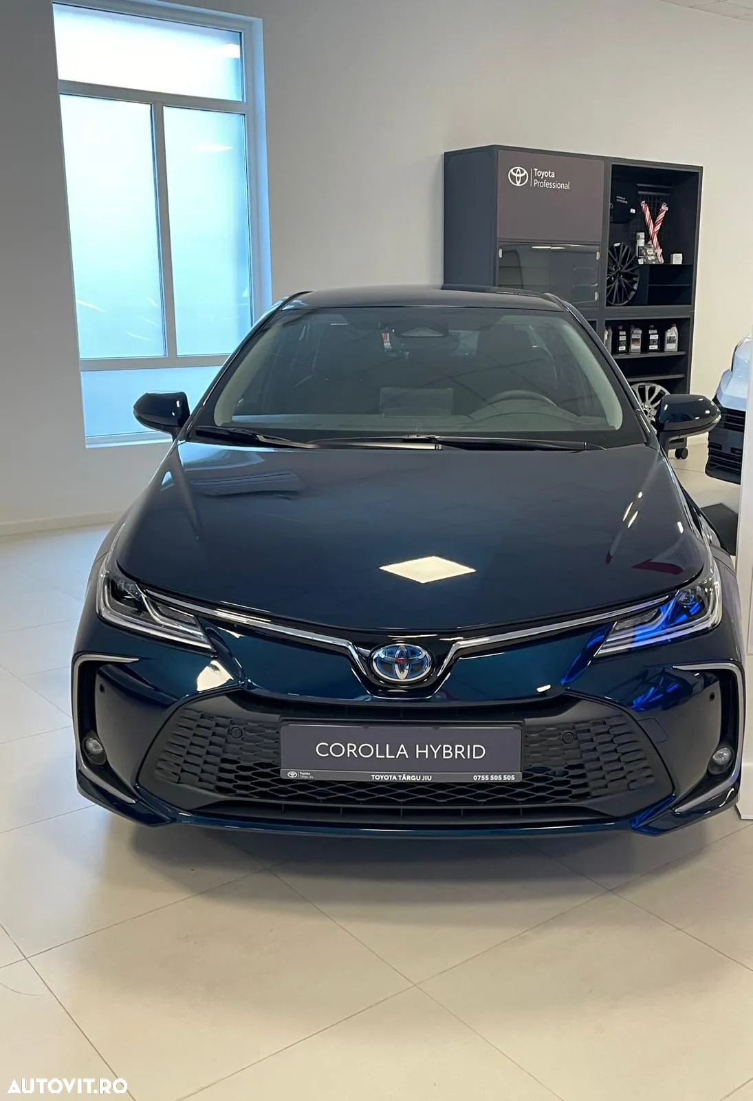 Toyota Corolla 1.8 HSD Business - 11