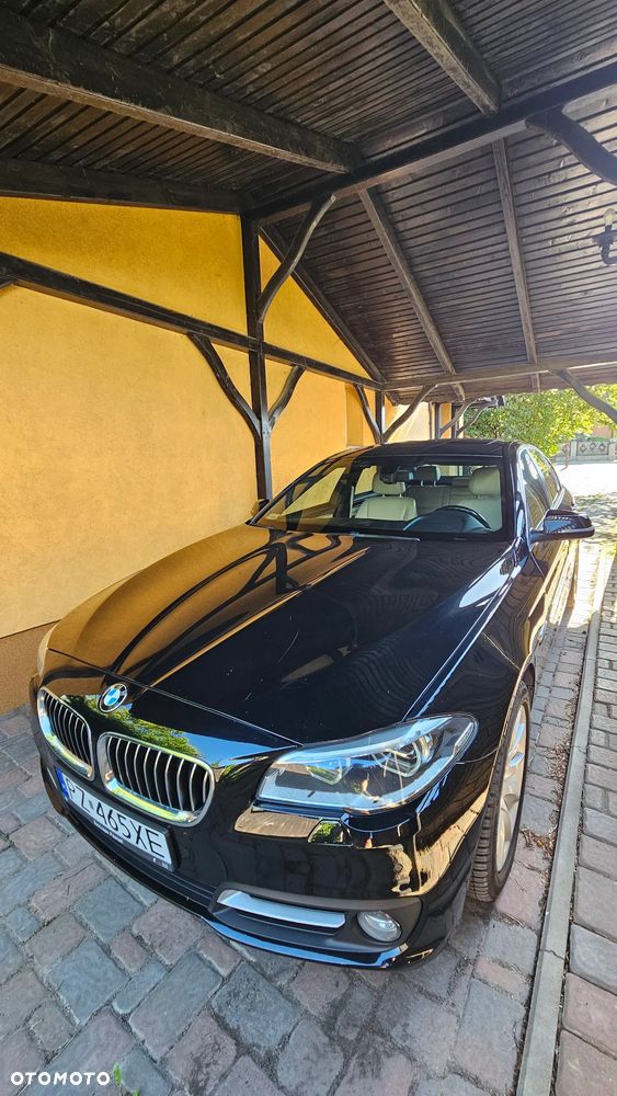 BMW Seria 5 528i xDrive - 7
