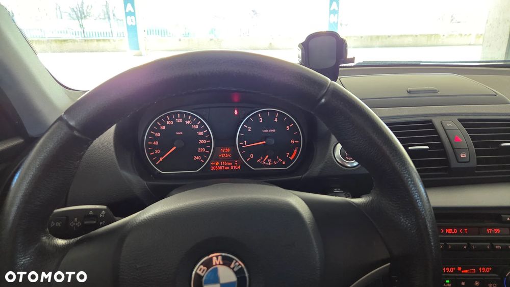 BMW Seria 1 - 11