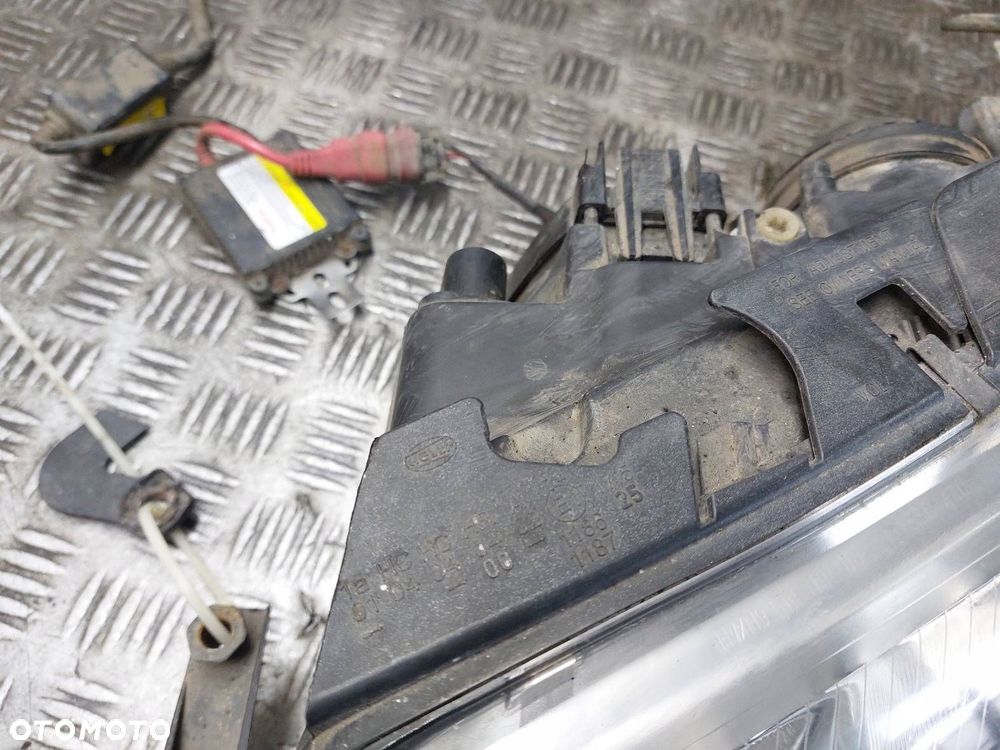 LAMPA LEWY PRAWY PRZÓD VOLKSWAGEN PASSAT B5 FL 3B0941015AN 3B0941016AN - 4