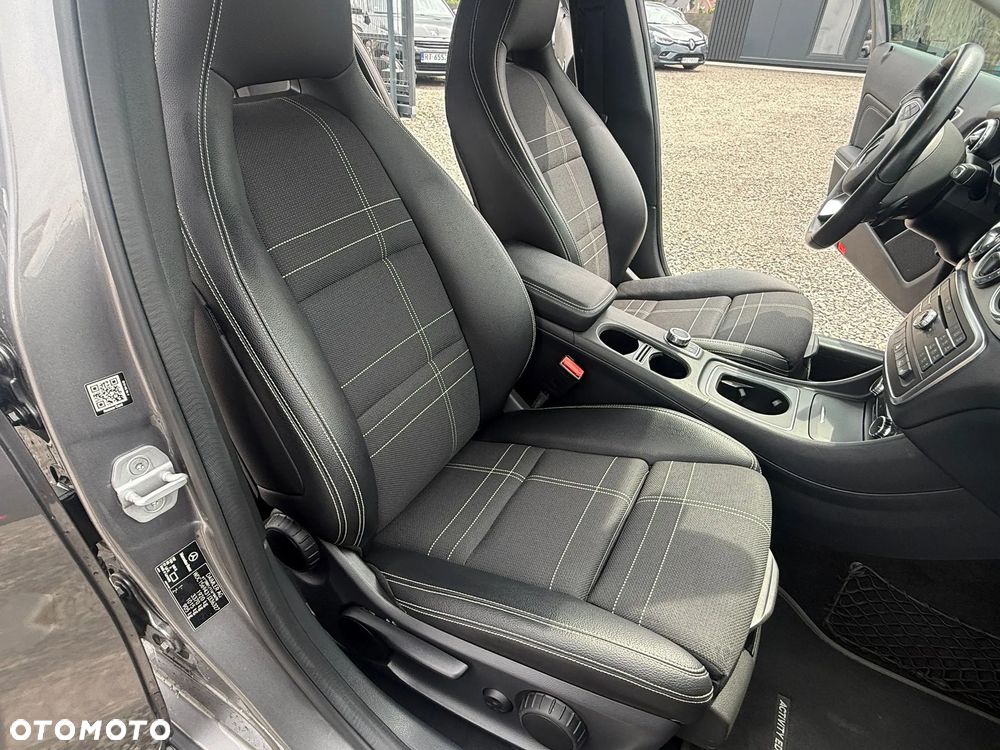 Mercedes-Benz GLA 200 7G-DCT Activity Edition - 24