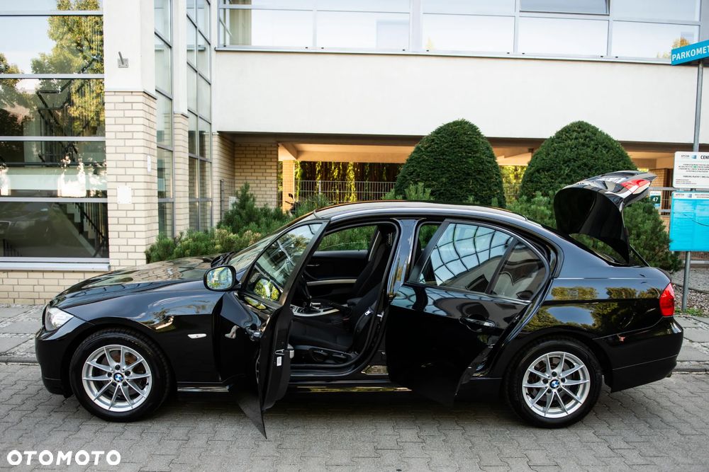 BMW Seria 3 320d - 8