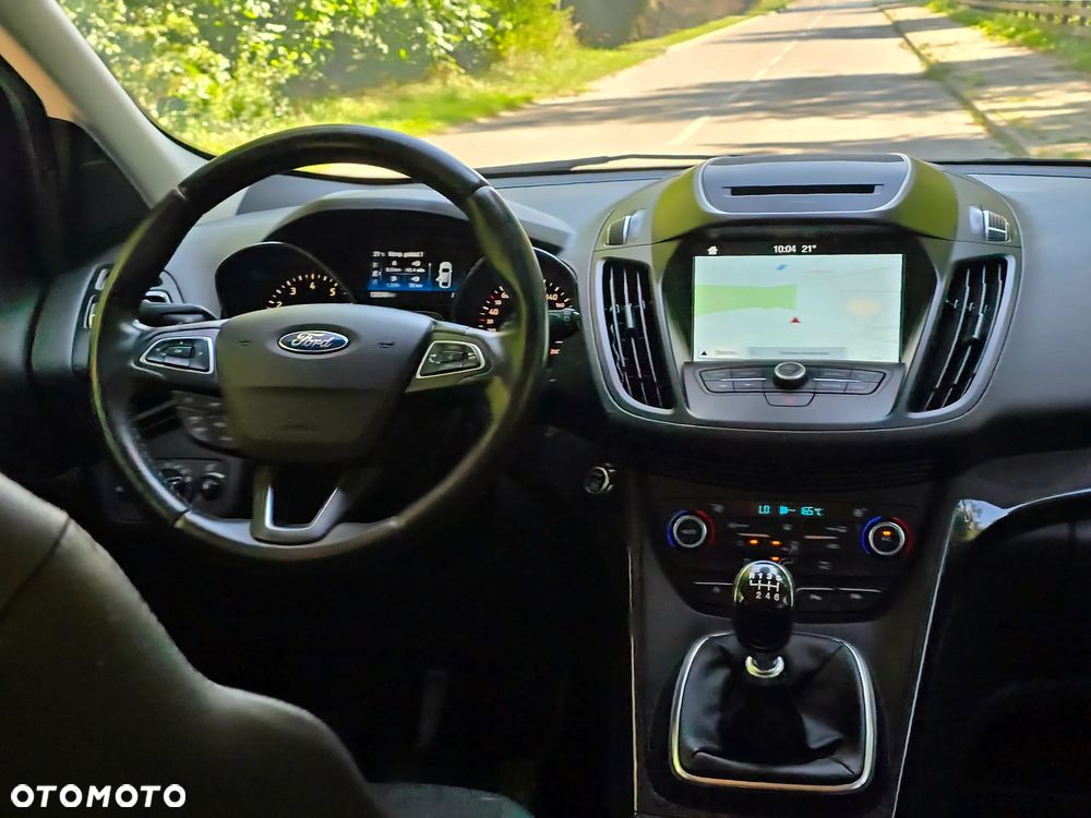 Ford Kuga 1.5 EcoBoost 2x4 Business Edition - 25