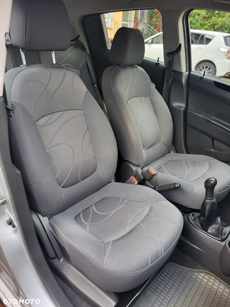 Chevrolet Spark 1.0 Base+ - 21