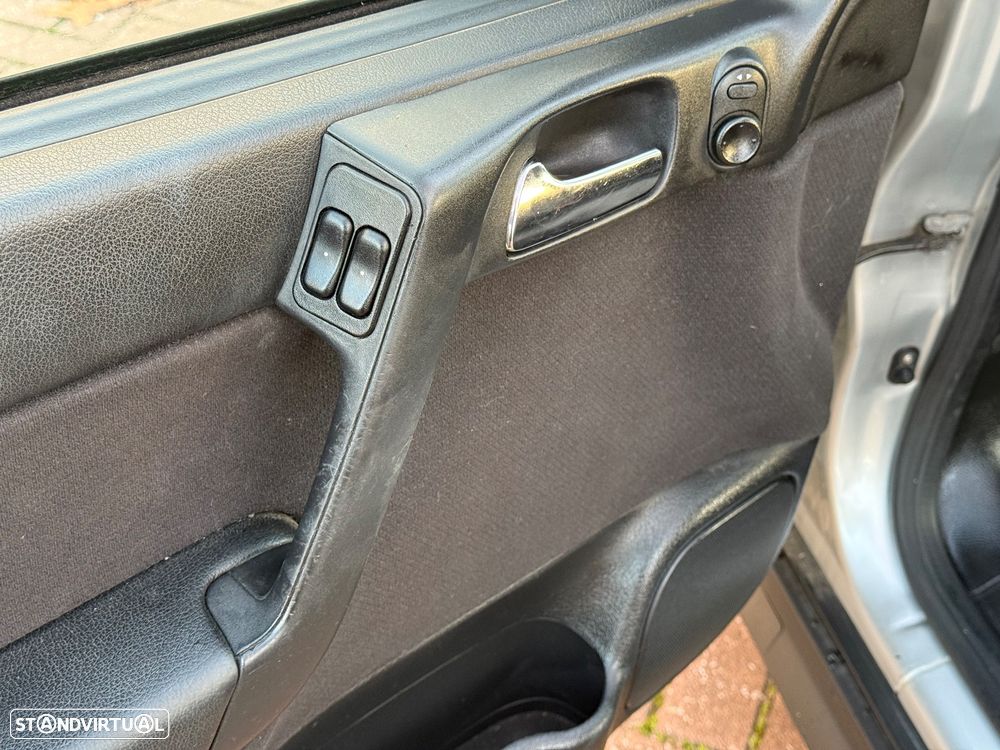 Opel Astra 1.4 Club - 11