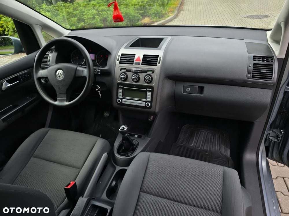 Volkswagen Touran 1.6 Basis - 19