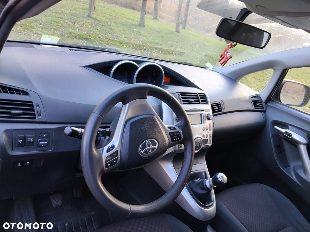Toyota Verso 2.0 D-4D 2010 7os - 2