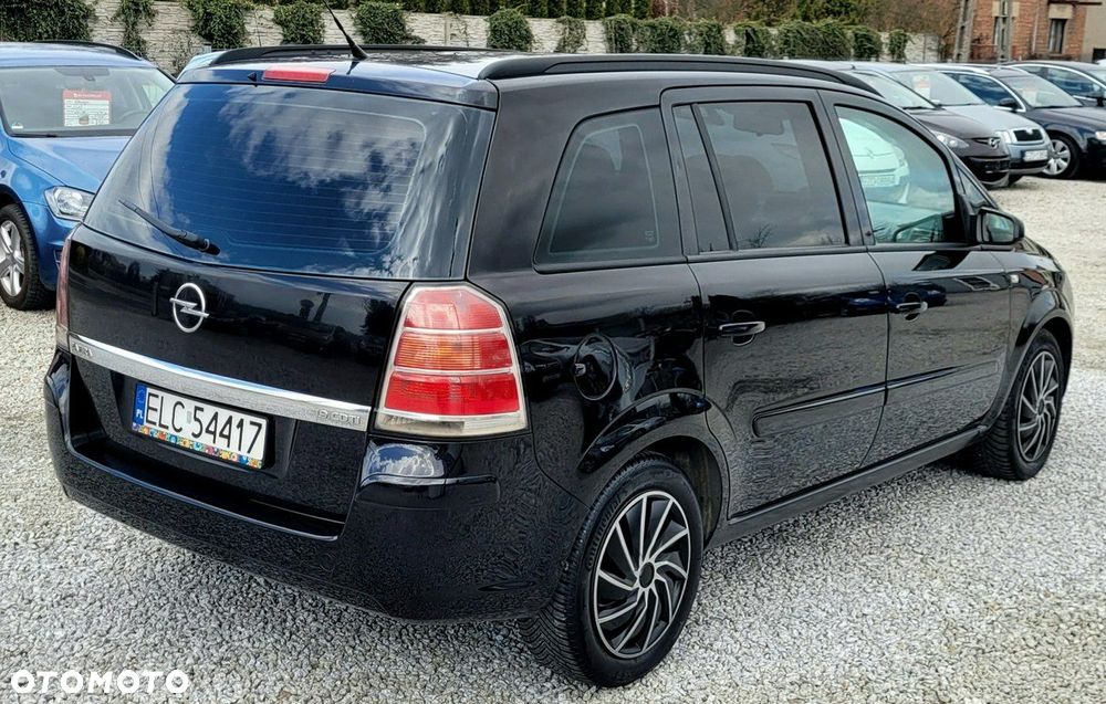 Opel Zafira 1.9 CDTI Essentia - 30