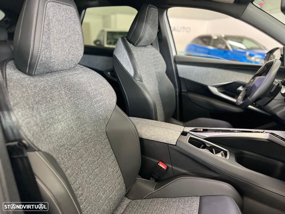 Peugeot 3008 1.2 Hybrid Allure Pack e-DCS6 - 20