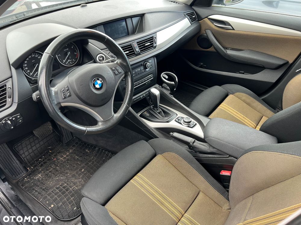 BMW X1 xDrive20d - 11