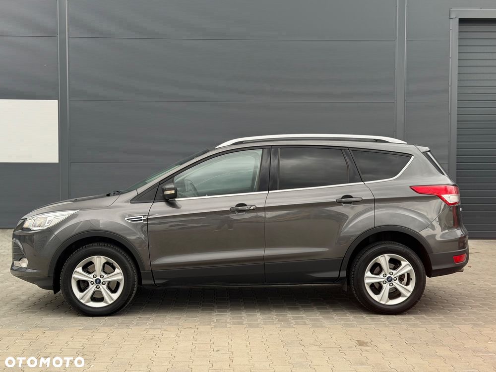 Ford Kuga 2.0 TDCi FWD Titanium - 6