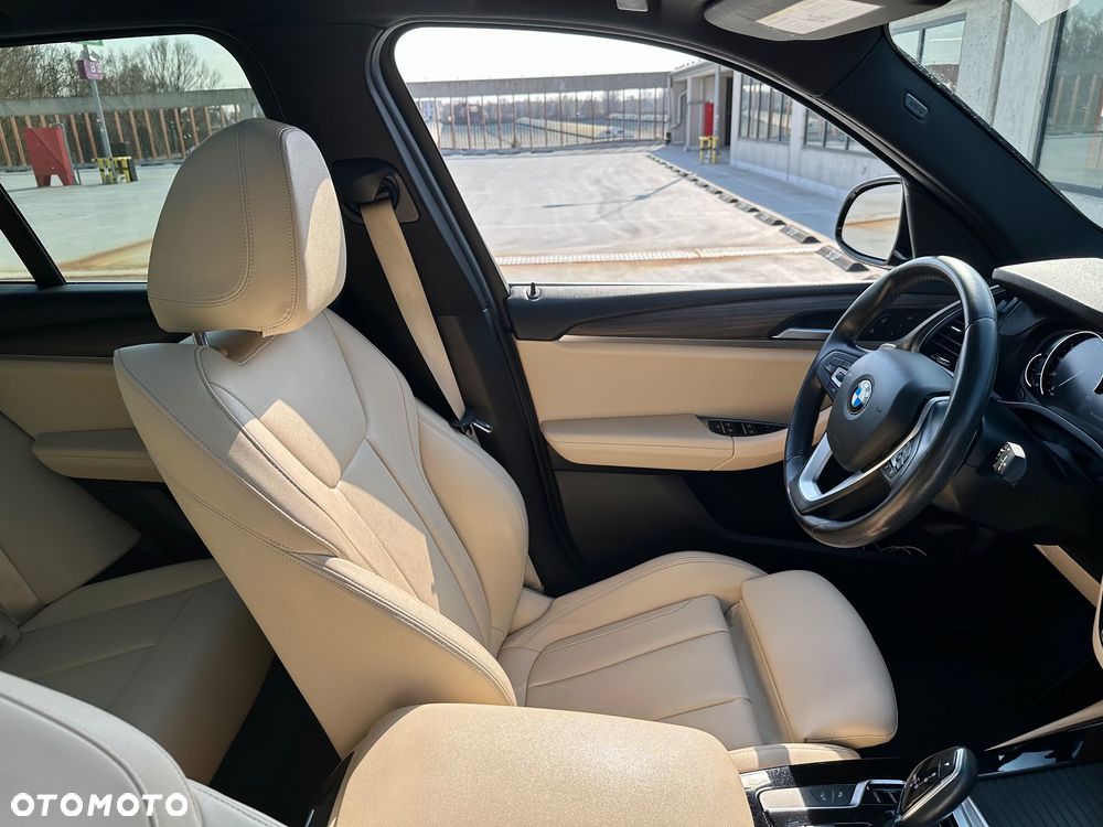 BMW X3 xDrive30i xLine - 25