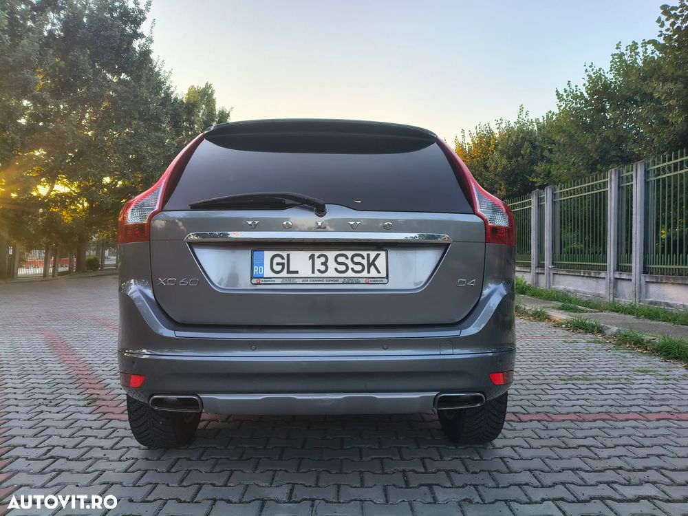 Volvo XC 60 D4 Geartronic Momentum - 24