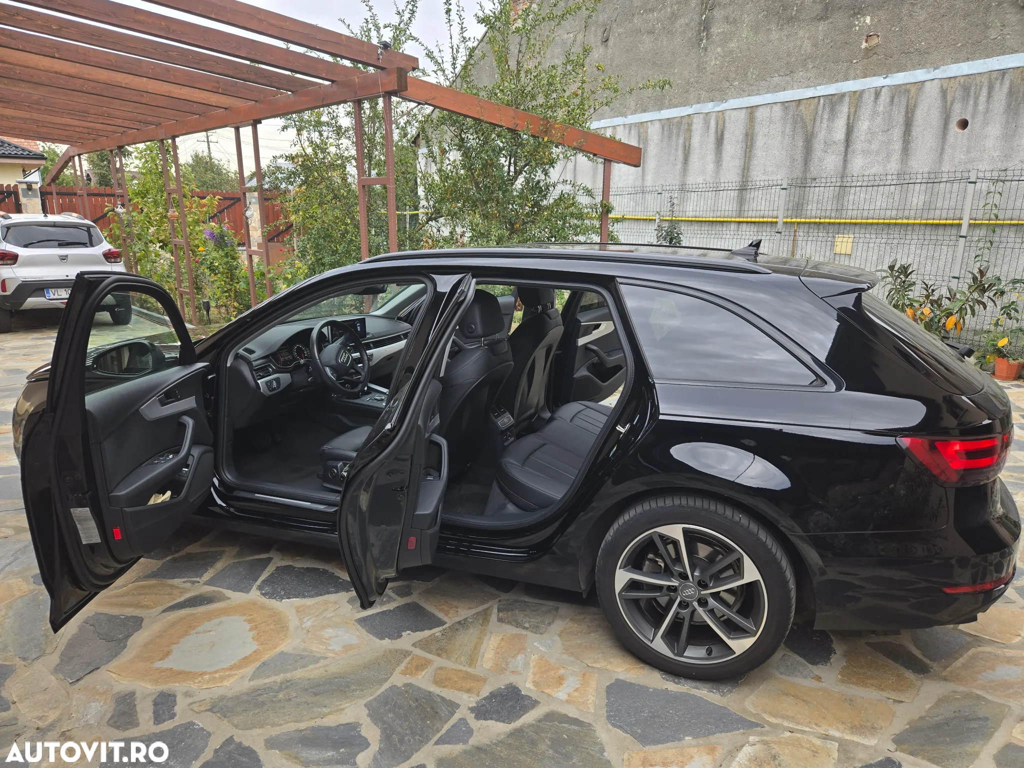 Audi A4 Avant 2.0 TDI S tronic quattro - 12