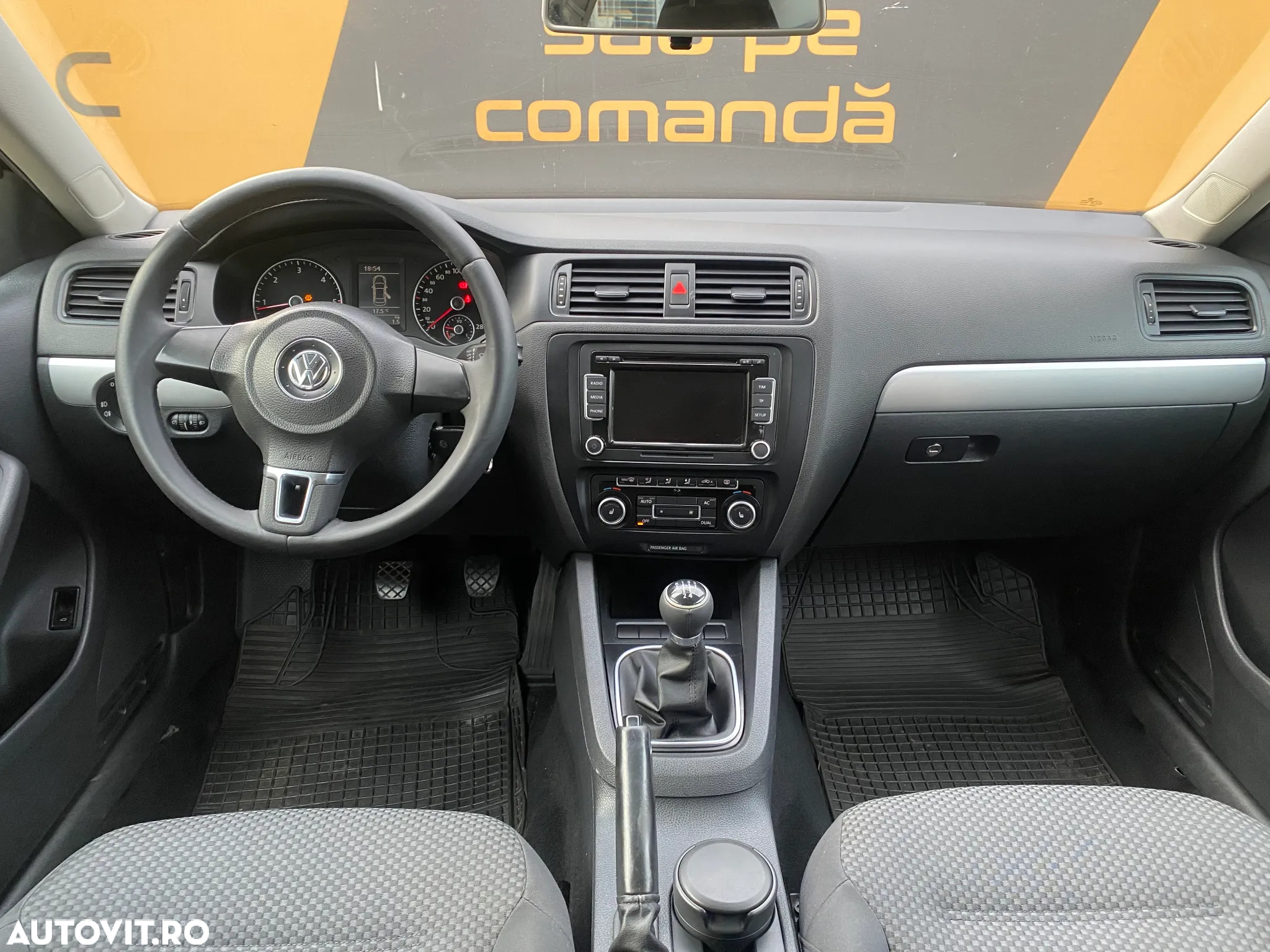 Volkswagen Jetta - 9
