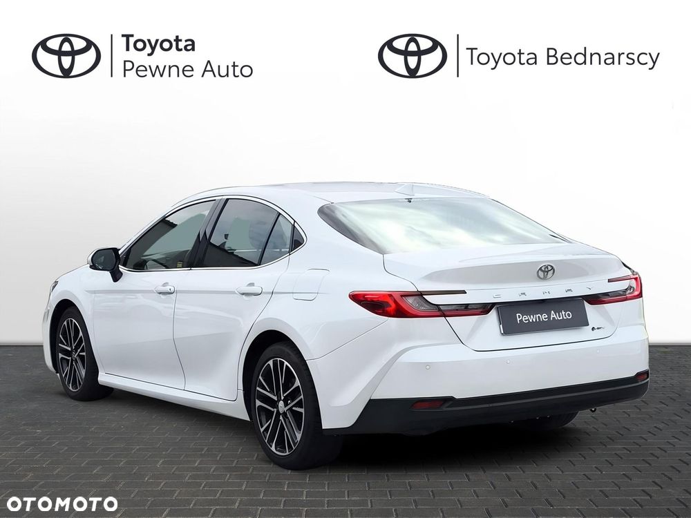 Toyota Camry - 3