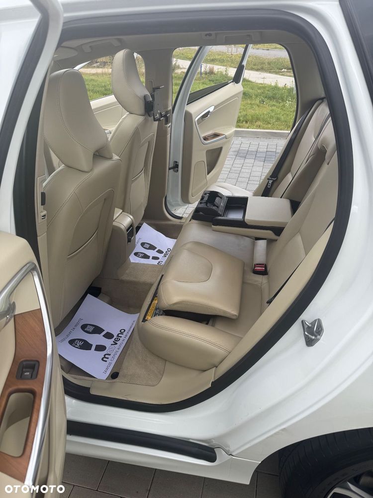Volvo XC 60 D4 AWD Summum - 21