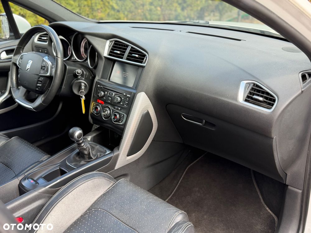 Citroën DS4 HDi 165 SportChic - 26