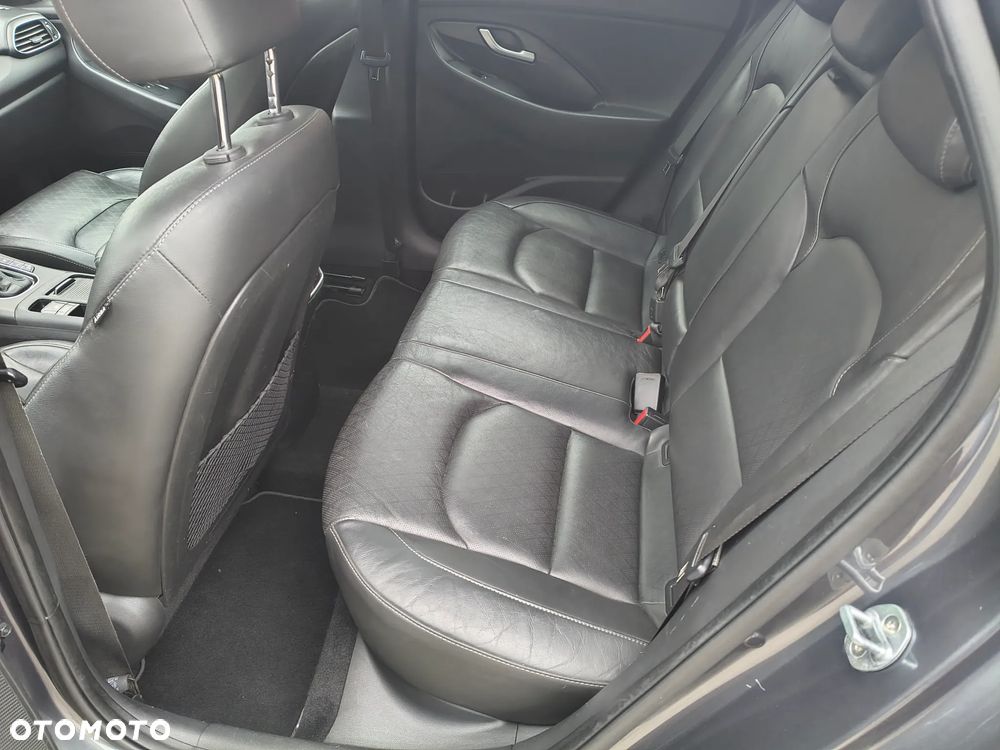 Hyundai i30 1.6 CRDI DCT Premium - 14