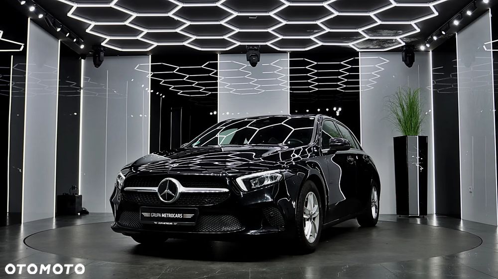 Mercedes-Benz Klasa A 180 7G-DCT - 2