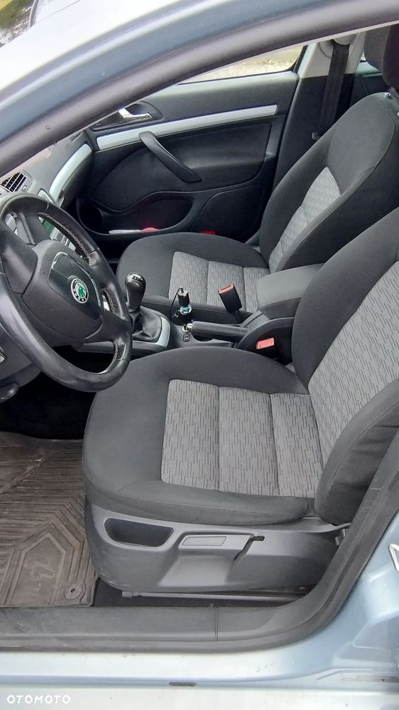 Skoda Octavia 1.8 T FSI Ambiente - 9
