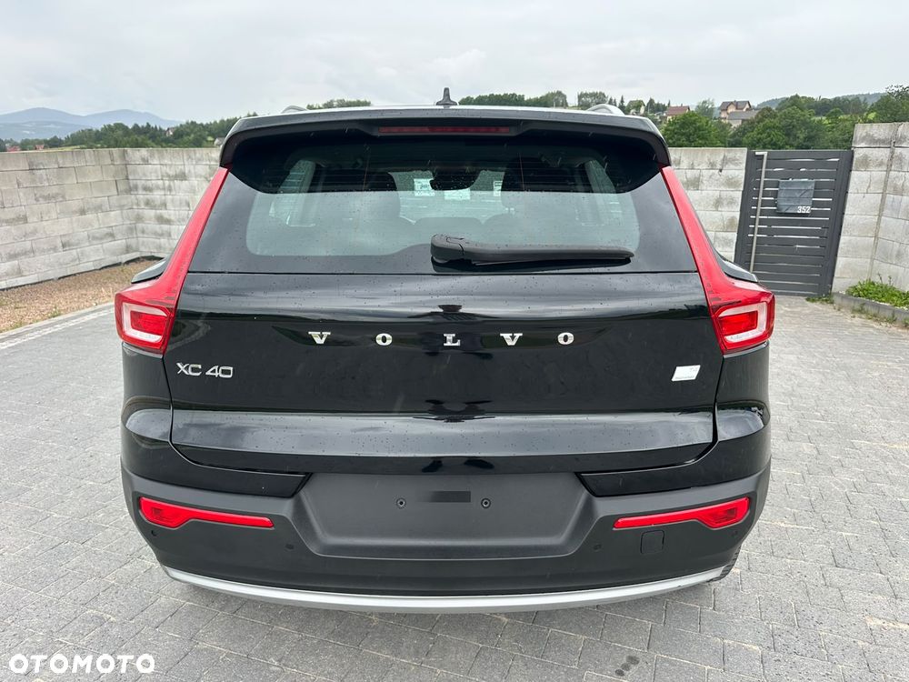Volvo XC 40 - 5