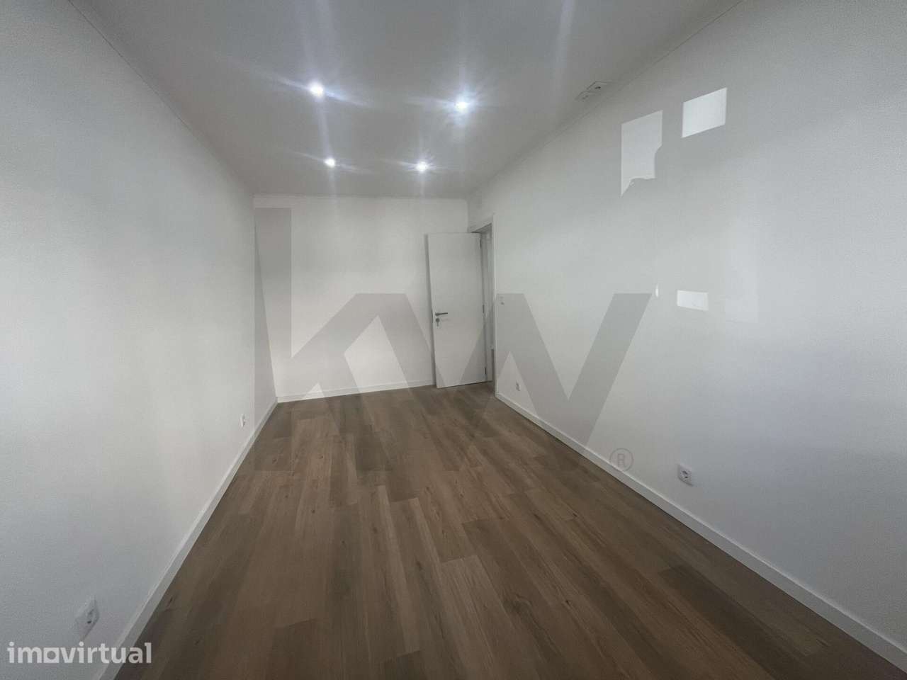 T3 Remodelado com Terraço Oferta da Escritura - Grande imagem: 4/17