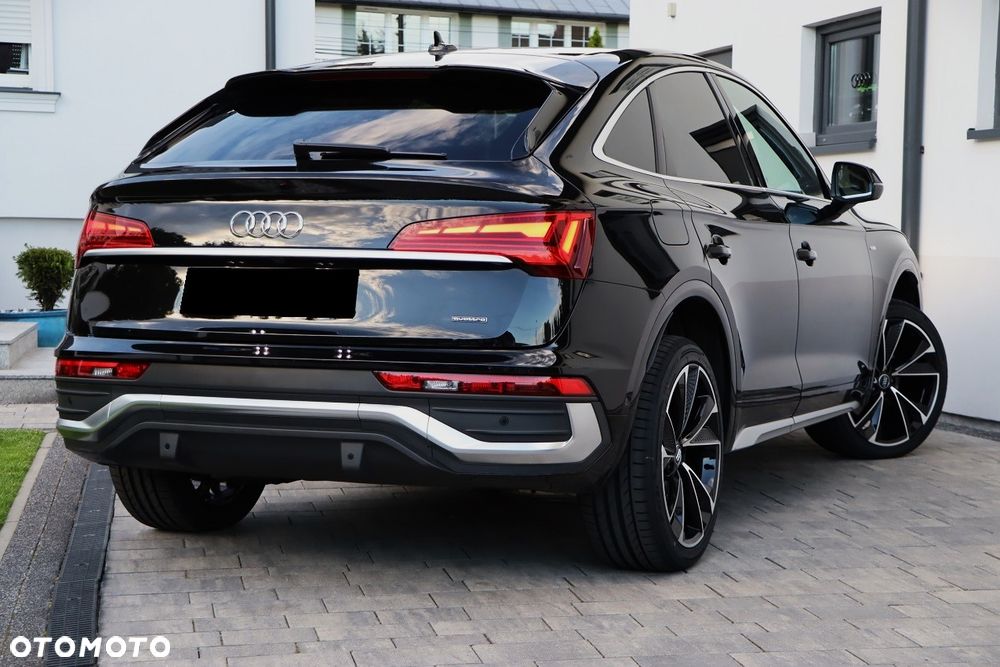 Audi Q5 Sportback - 9