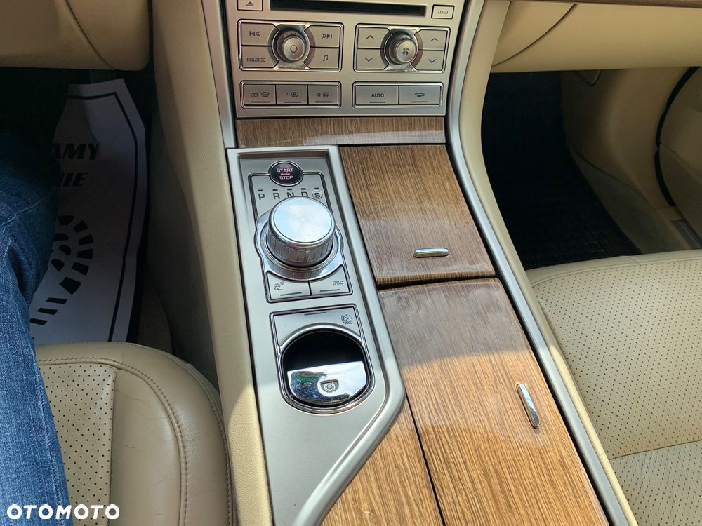 Jaguar XF 2.7 V6 Premium Luxury - 22