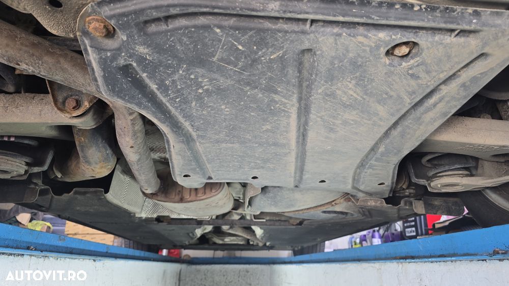 Audi A6 Avant 2.0 TDI DPF multitronic - 38