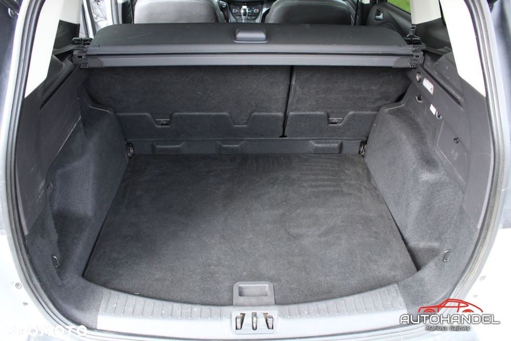 Ford Kuga - 24
