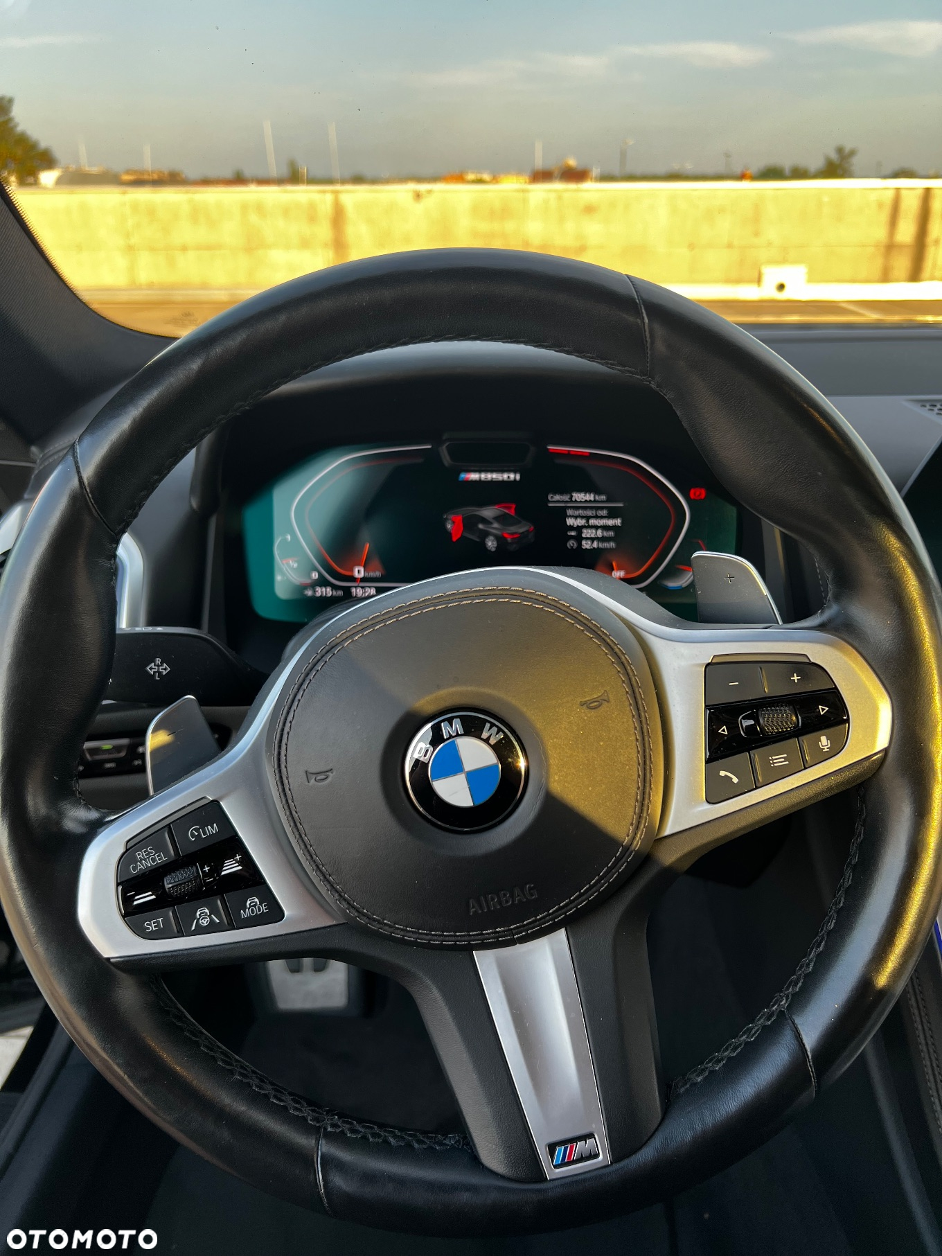 BMW Seria 8 M850i xDrive - 8