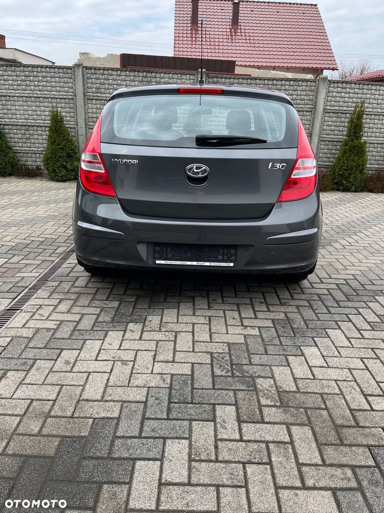 Hyundai i30 1.6 Comfort - 4