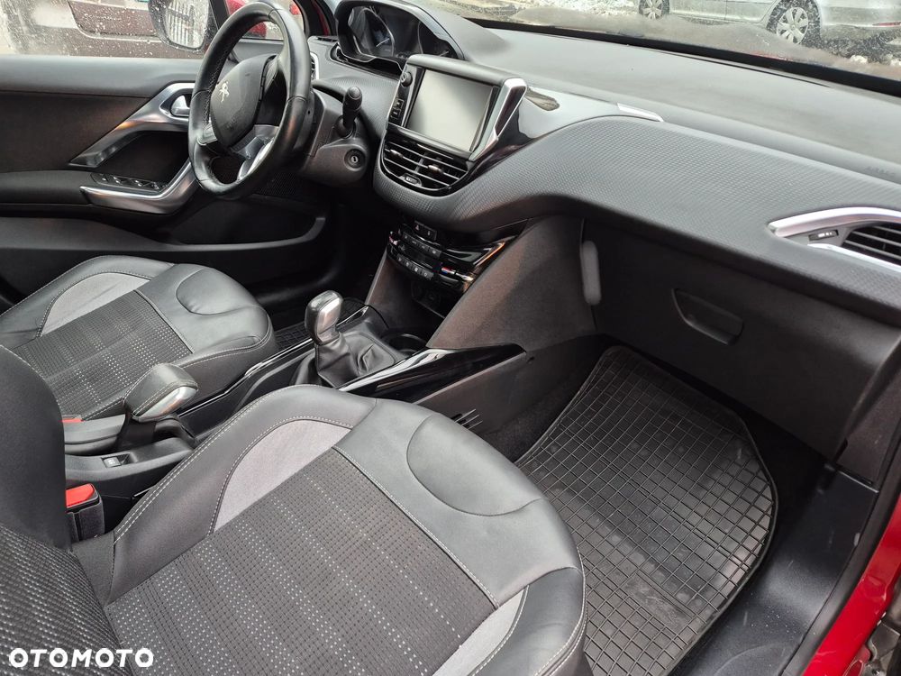 Peugeot 2008 PureTech 110 Stop&Start Allure - 14