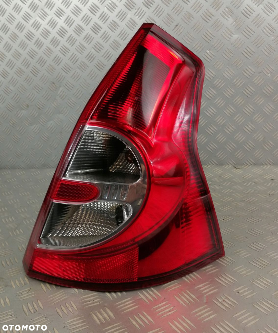 8200734824 lampa prawa prawy tył tylna DACIA SANDERO I 1 2008-2012 EUROPA - 2