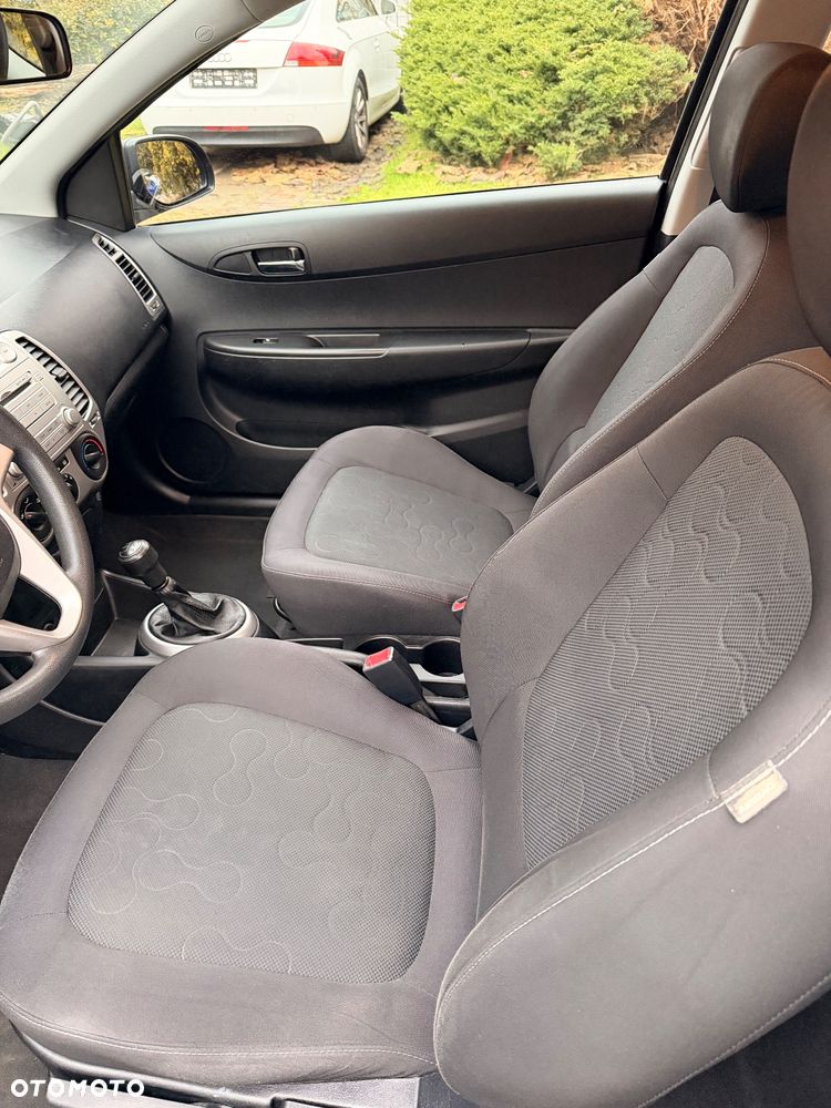 Hyundai i20 - 10