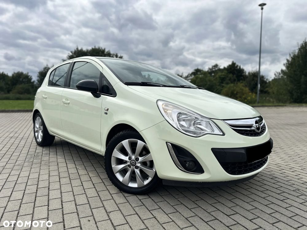Opel Corsa 1.4 16V 150 Jahre - 1