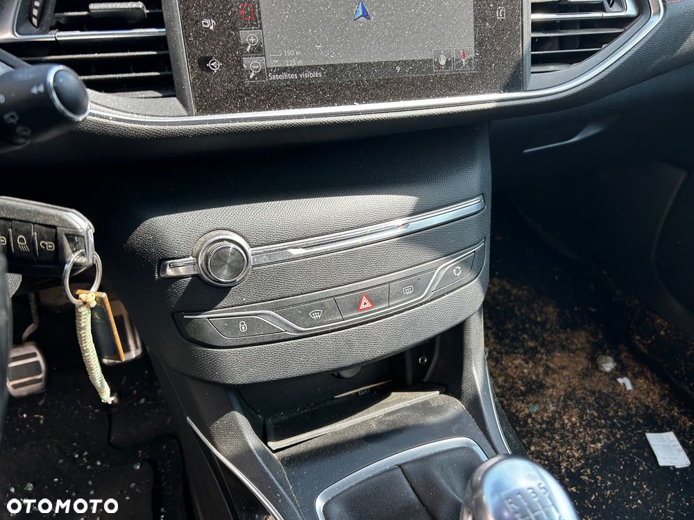 Peugeot 308 - 22