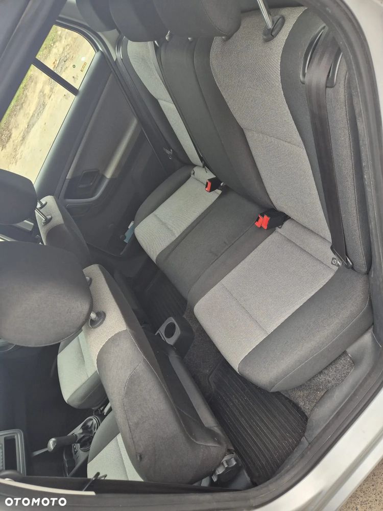 Skoda Fabia 1.6 TDI DPF Active - 12