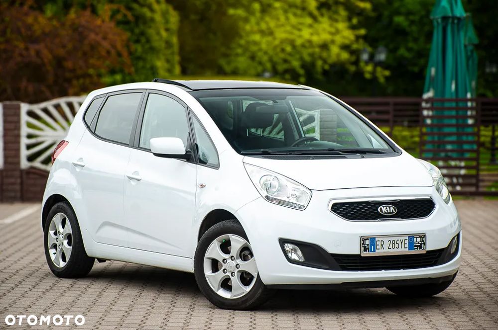 Kia Venga - 31