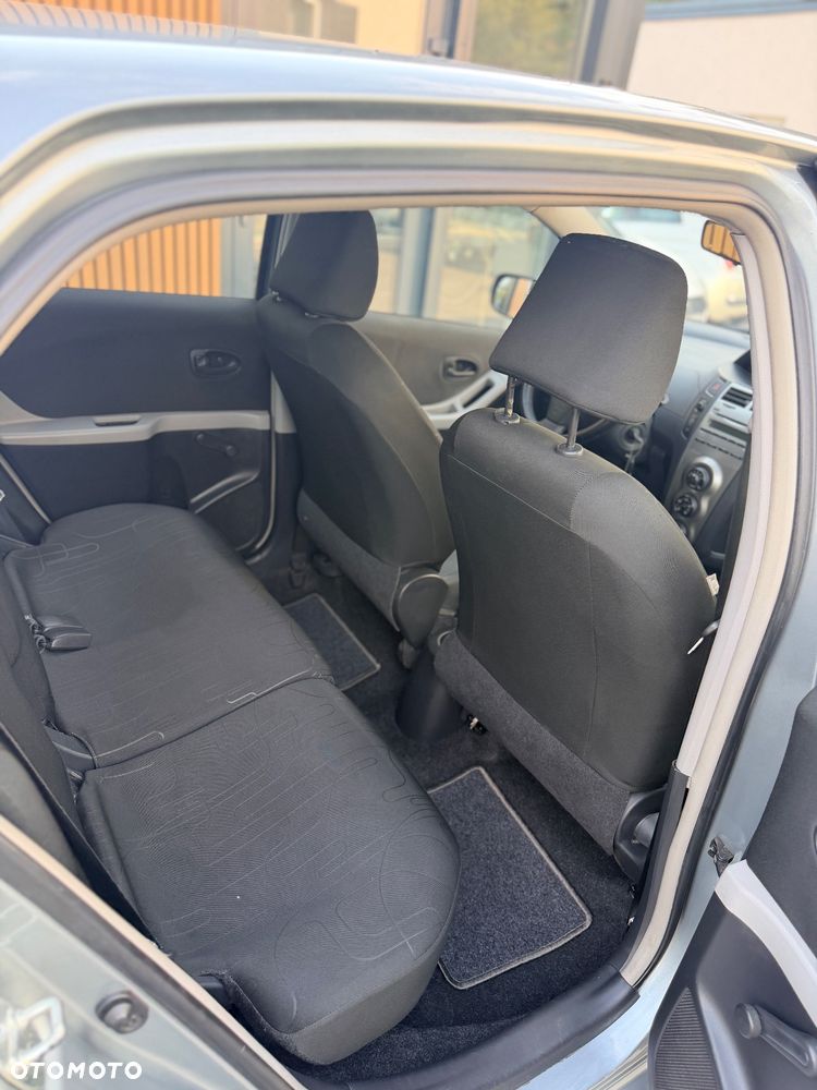 Toyota Yaris 1.0 VVT-i Cool Edition - 11