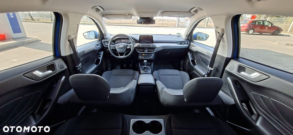 Ford Focus 1.0 EcoBoost Active - 9