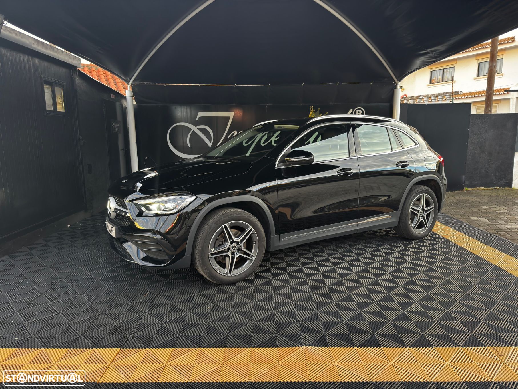 Mercedes-Benz GLA 250 e AMG Line - 1