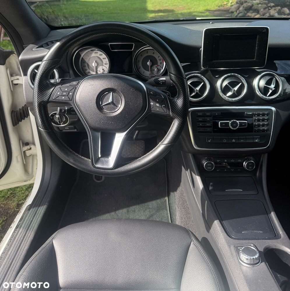 Mercedes-Benz CLA 250 4-Matic - 7