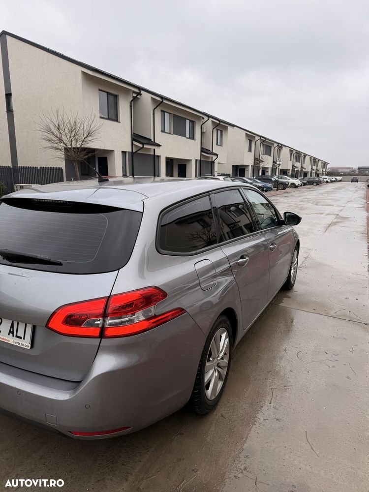 Peugeot 308 1.2 L PureTech Turbo Active Aut. - 3