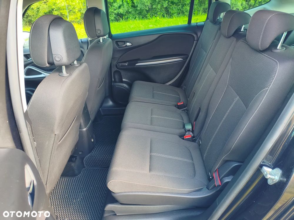 Opel Zafira - 11