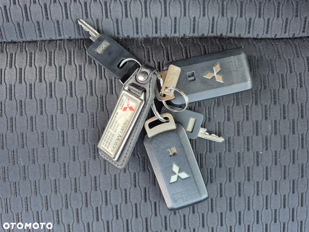 Mitsubishi Outlander 2.2 DID Intense - 32