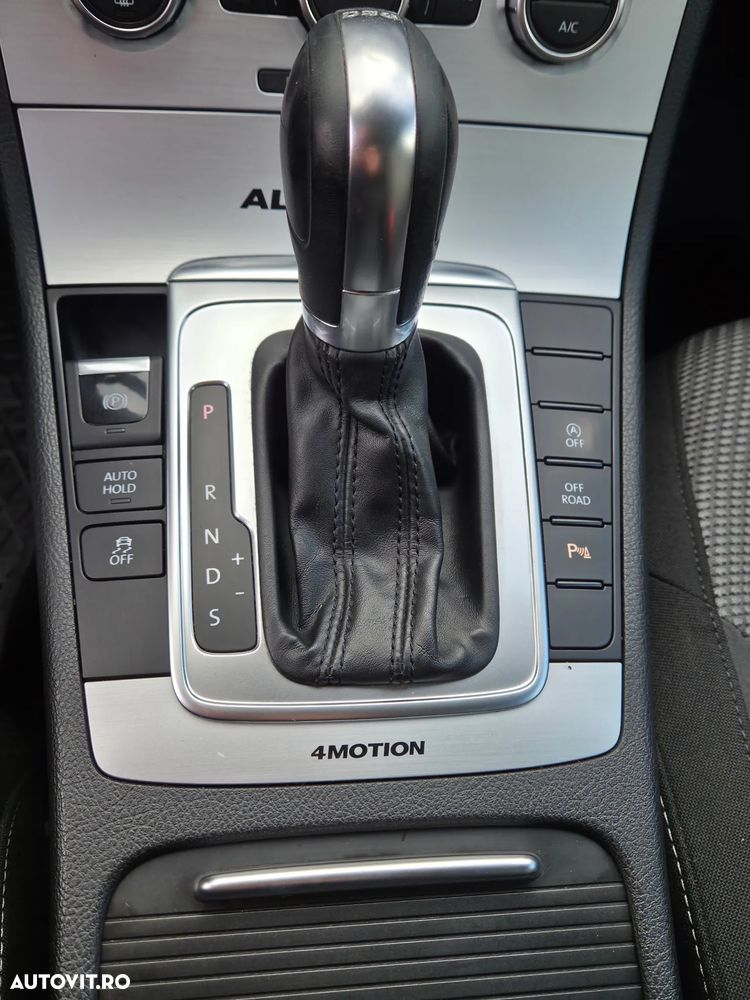 Volkswagen Passat Alltrack - 8