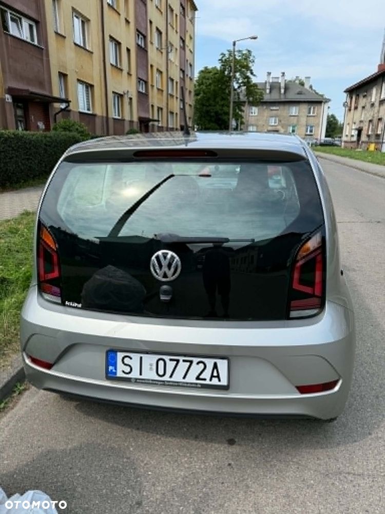Volkswagen up! move - 5